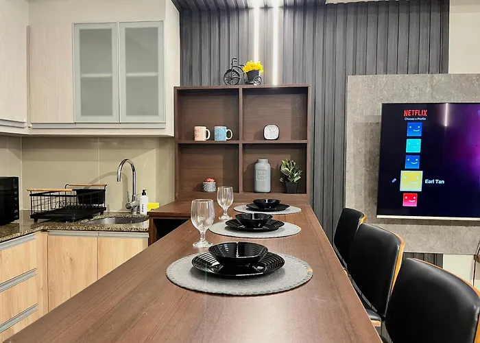Bgc 1br, Steps To Venice Mall, 300mbps Fiber, Balcony, Pool 19j Appartement